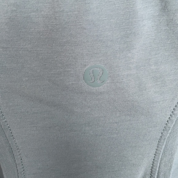 LULULEMON TANK TOP SIZE 6 - Picture 3 of 3